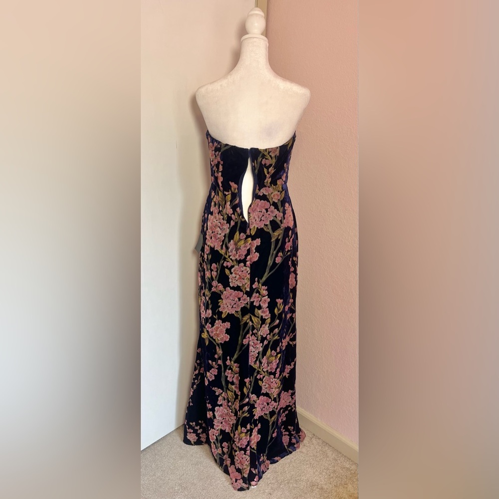 Bloom In Mind Navy Blue Floral Print Velvet Strapless Maxi Dress *Damaged - Picture 10 of 14